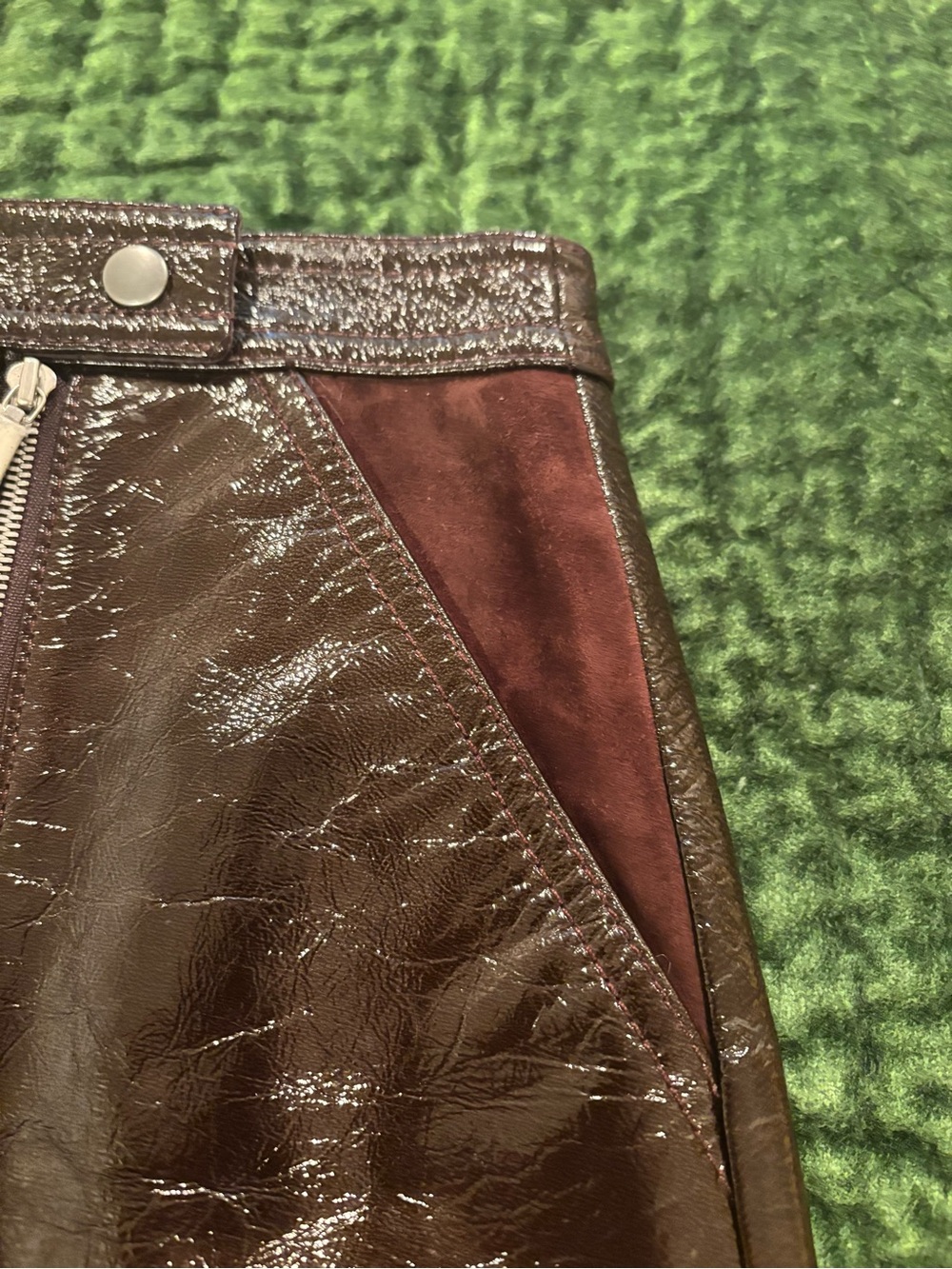 NWT Theory Berdin Polished
Leather Mini Skirt SZ 2 - Picture 8 of 11